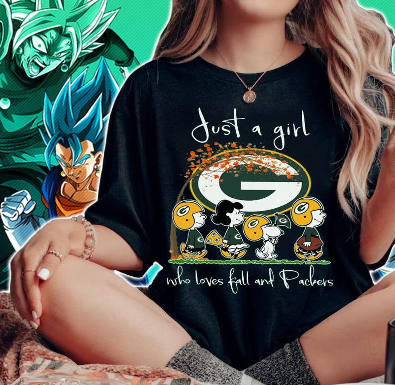 Green Bay Packers Peanuts Snoopy Just A Girl Who Love Fall And Packers t-shirt woman shirt