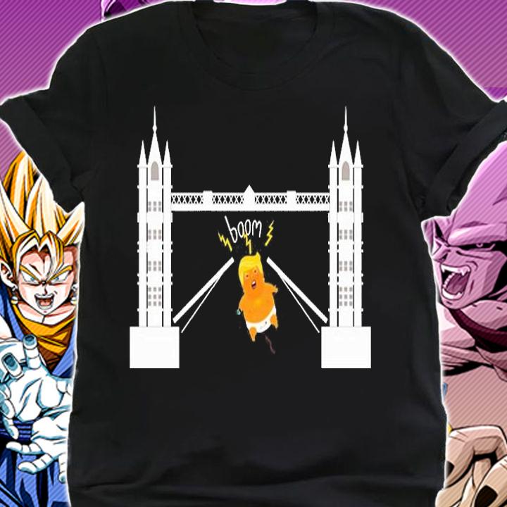 Baby Trump Balloon In London Essential T-shirt t-shirt shirt