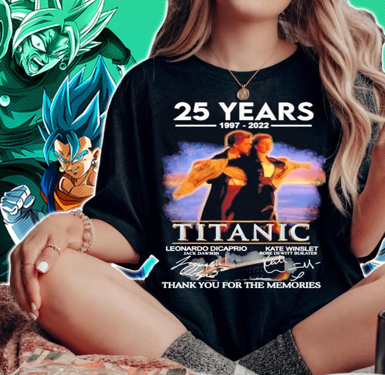 25 years 1997-2022 Titanic Leonardo Dicaprio and Kate Winslet signatures t-shirt woman shirt