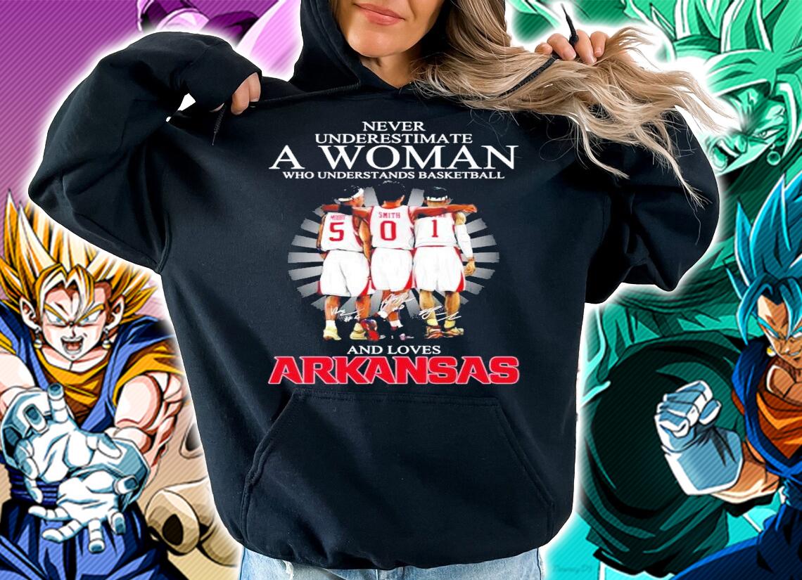 Never underestimate a woman who understand basketball and love Arkansas signature shirt hoodie