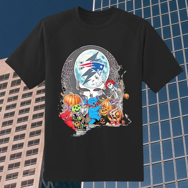 Personalized New England Patriots Bears Skeleton Pumpkin Grateful Dead Halloween T-Shirt
