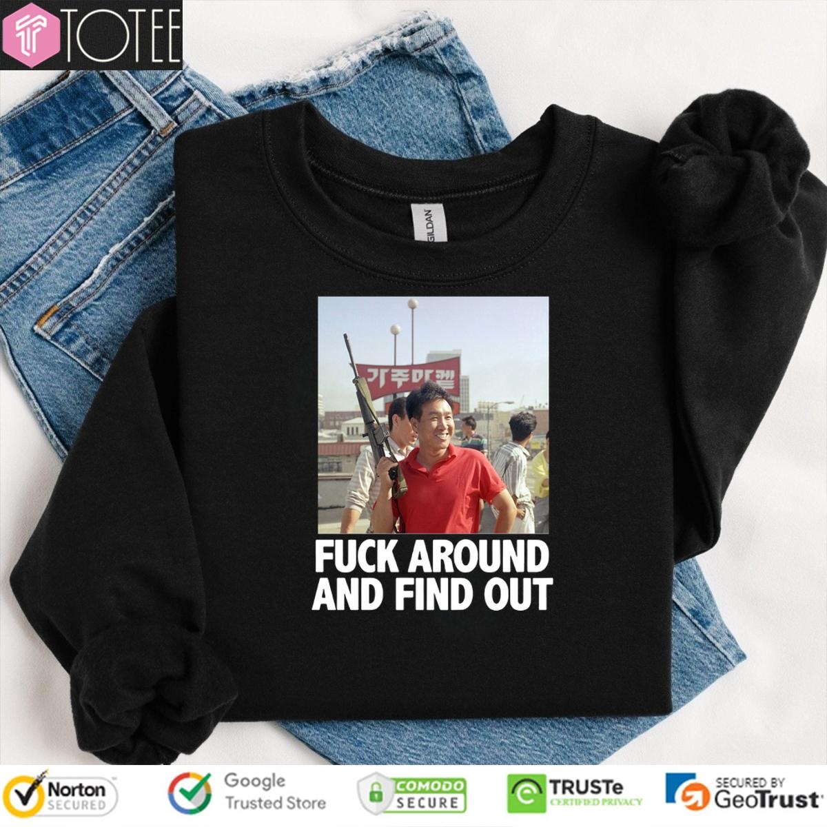Sweatshirt