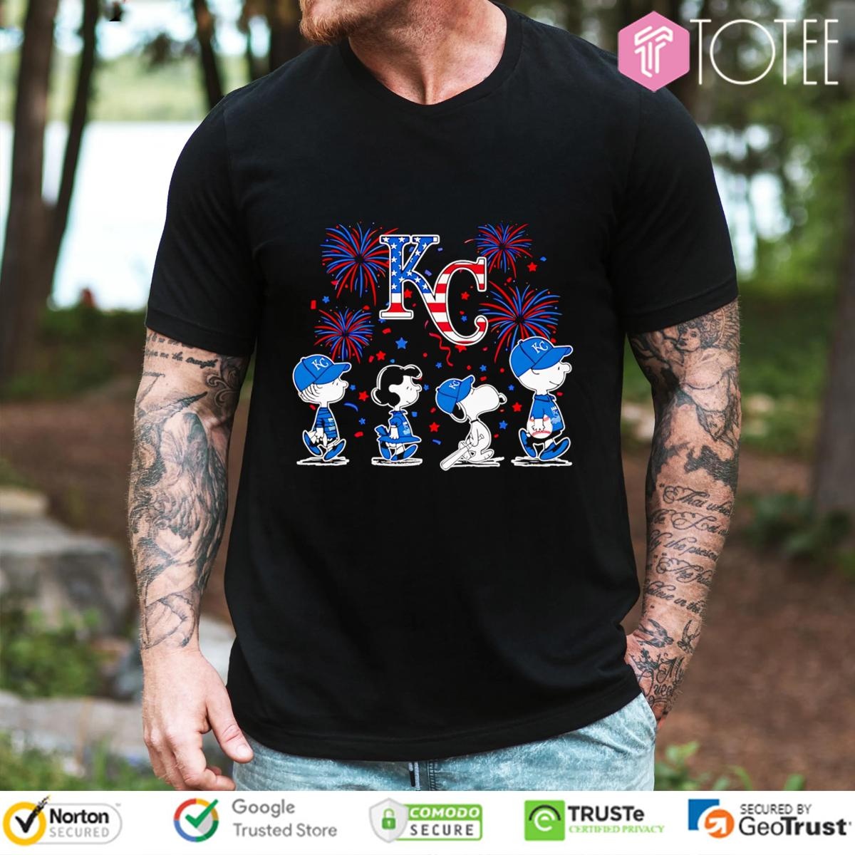 Peanuts Snoopy Kansas City Royals Fireworks 4Th Of July T-shirt